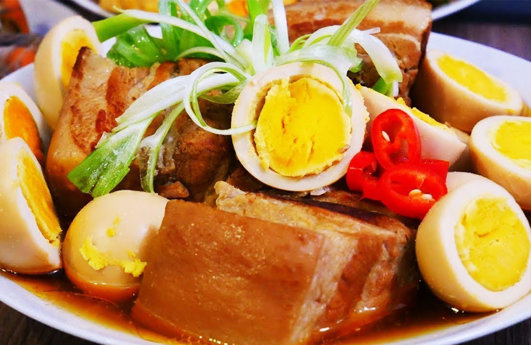Thịt kho trứng - hương vị ẩm thực cổ truyền việt nam
